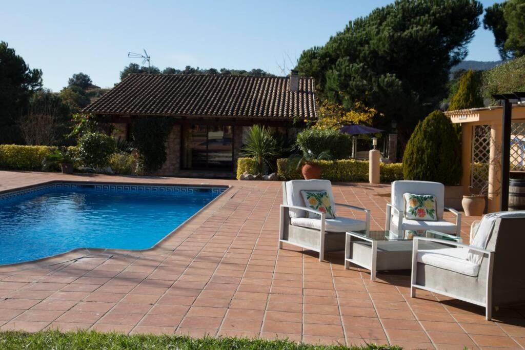 Willa Casa Bella Con Piscina Caldes De Montbui Zewnętrze zdjęcie