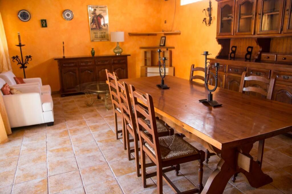 Willa Casa Bella Con Piscina Caldes De Montbui Zewnętrze zdjęcie