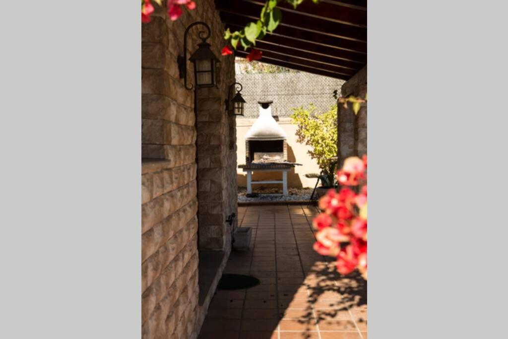 Willa Casa Bella Con Piscina Caldes De Montbui Zewnętrze zdjęcie